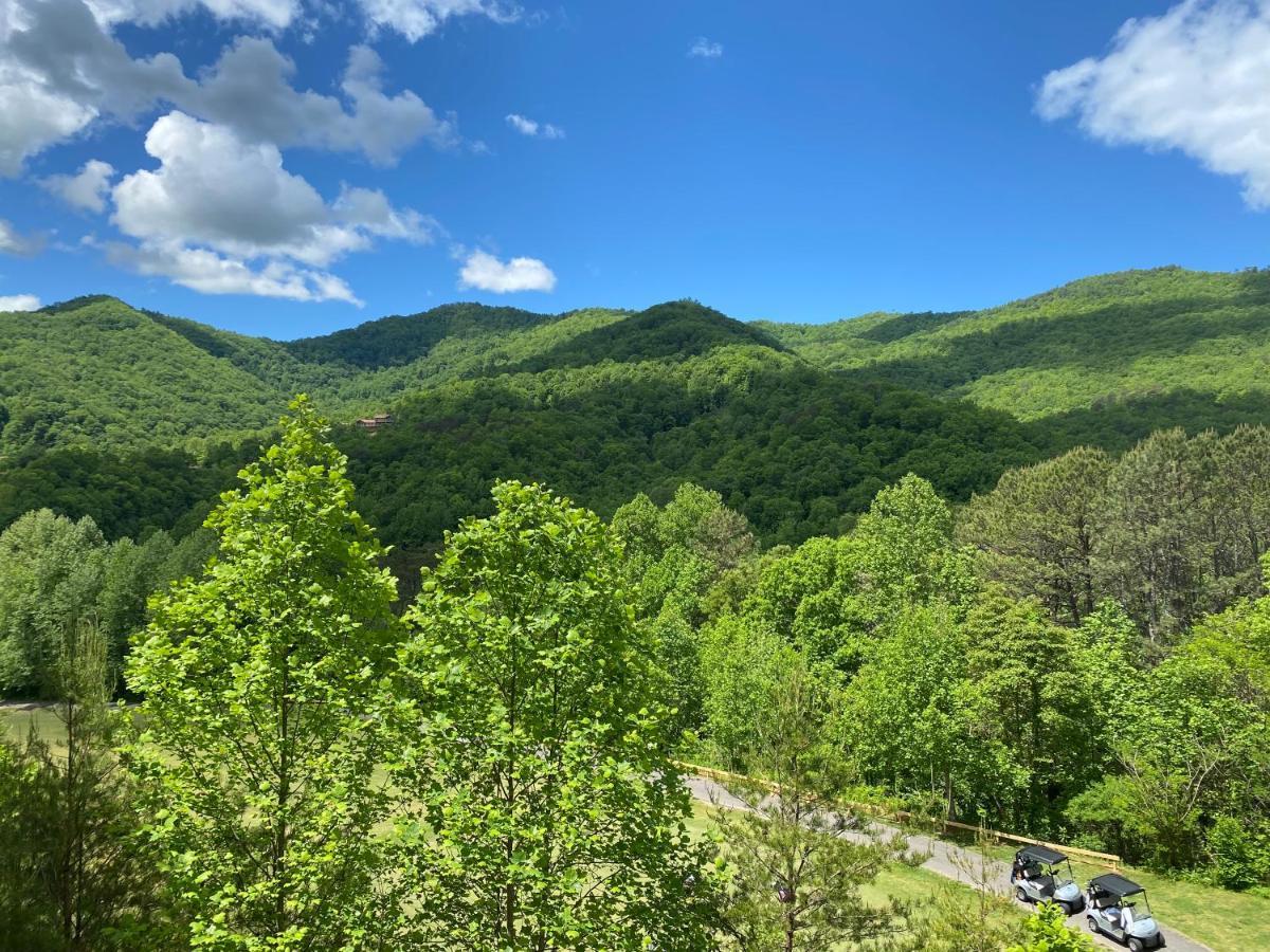 Condo With Stunning Mountain And 6Th Green Views Near Harrahs Cherokee Bryson City Whittier Eksteriør bilde