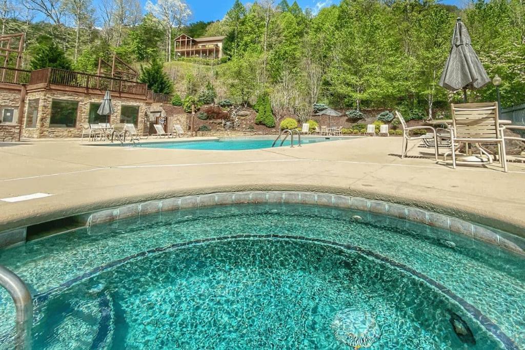 Condo With Stunning Mountain And 6Th Green Views Near Harrahs Cherokee Bryson City Whittier Eksteriør bilde